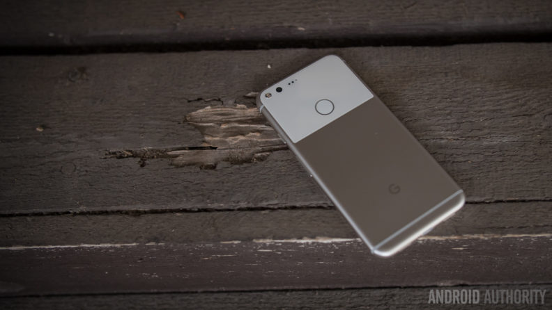 google-pixel-xl-initial-review-aa-37-of-48-back-featured-792x446 google-pixel-xl-initial-review-aa-37-of-48-back-featured-792x446