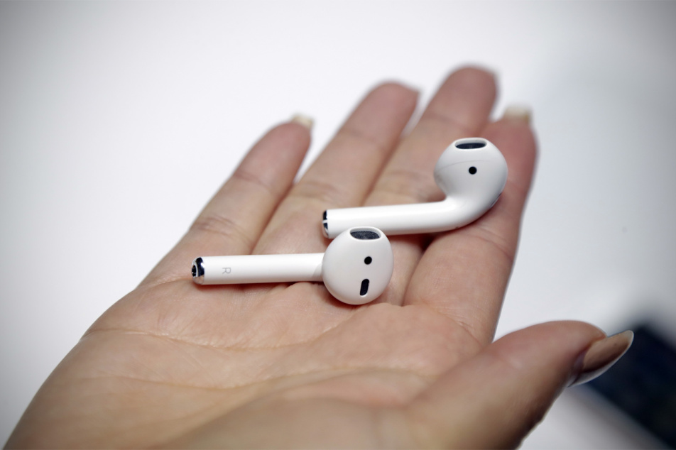 apple-airpods1