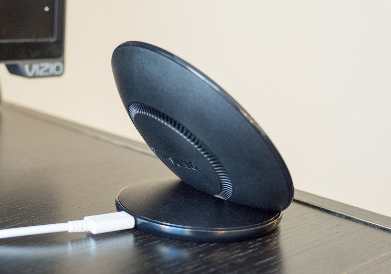 Samsung Wireless Charger Stand 1 Samsung Wireless Charger Stand 1