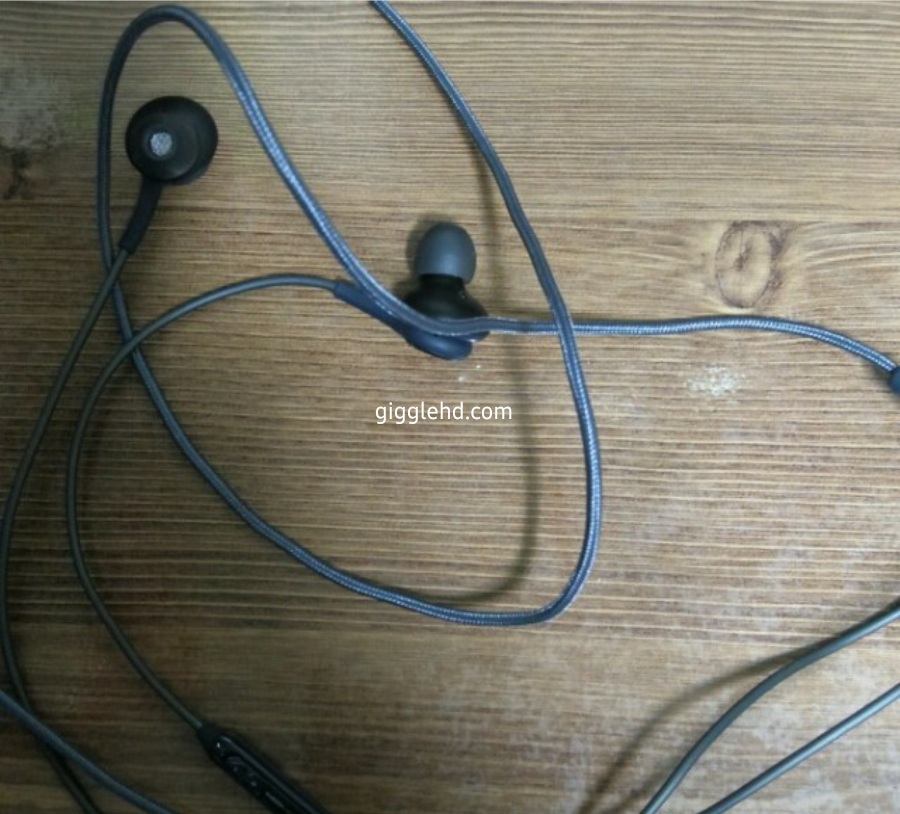 Galaxy S8 AKG headphones leak 5