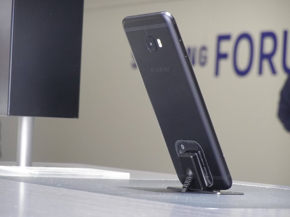 Samsung-Galaxy-C5-Pro-02