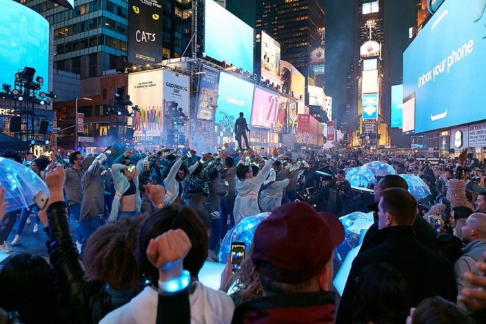 s8-times-square-5 s8-times-square-5