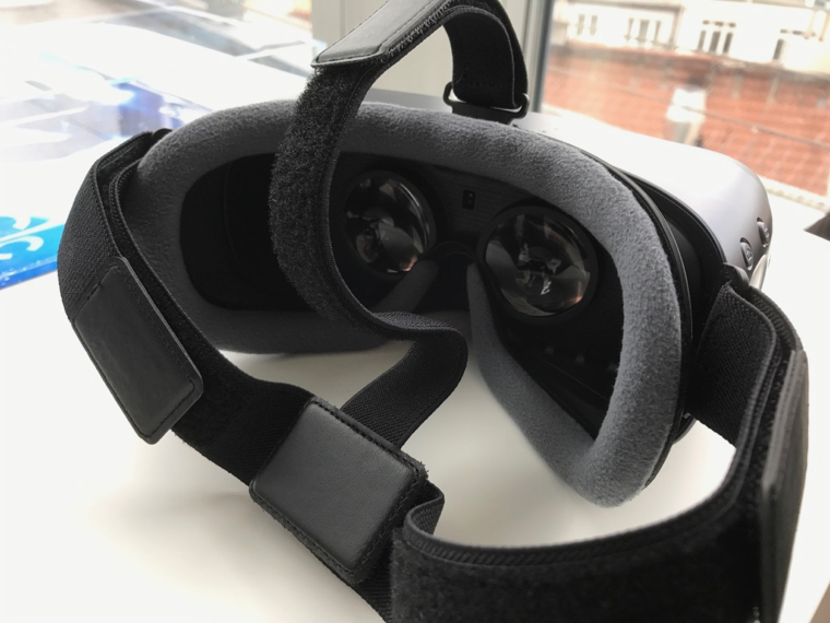 Gear VR remote 3 Gear VR remote 3