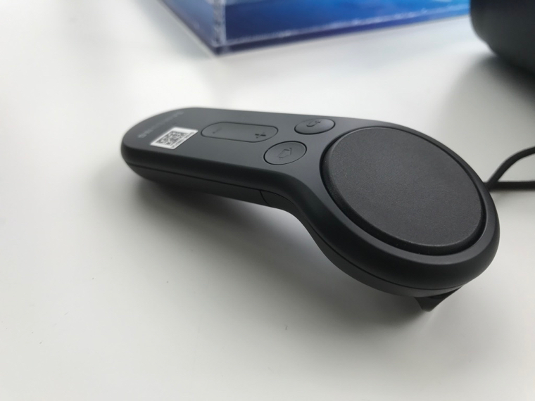 Gear VR remote 4 Gear VR remote 4
