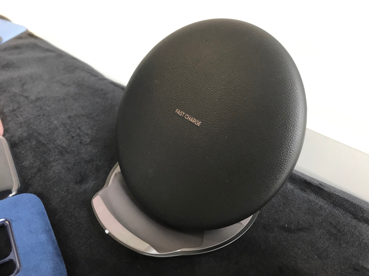 Samsung Wireless Charger Convertible SM 2 Samsung Wireless Charger Convertible SM 2
