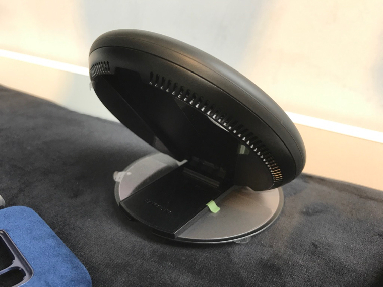 Samsung Wireless Charger Convertible SM 4 Samsung Wireless Charger Convertible SM 4