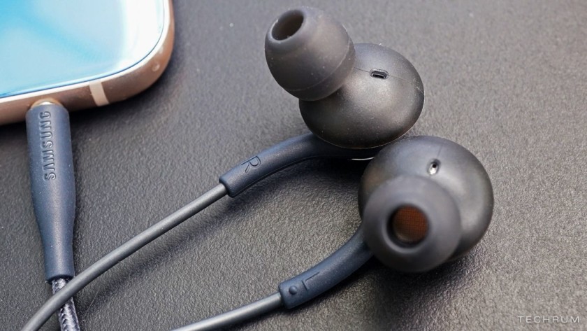 galaxy-s8-headphones-2-840x473 galaxy-s8-headphones-2-840x473