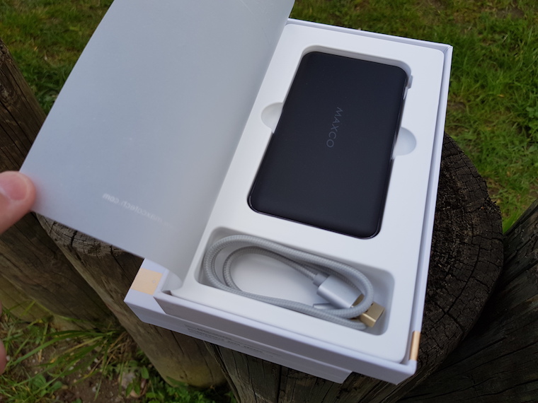 Powerbanka Maxco Razor baleni 5