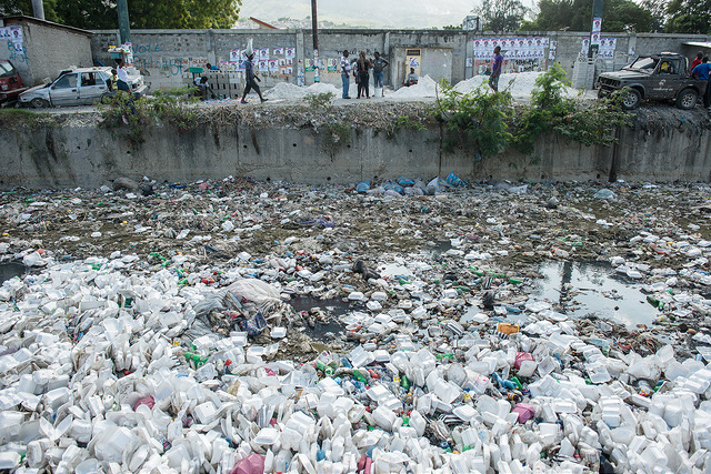 Dell obal z recyklovaneho plastu 7