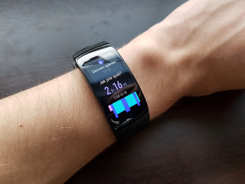 Samsung Gear Fit2 Pro spanek 1