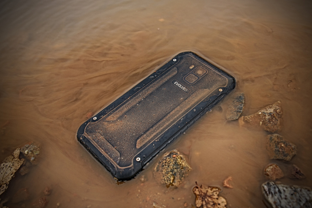 EVOLVEO_StrongPhone_G8_image_5 EVOLVEO_StrongPhone_G8_image_5