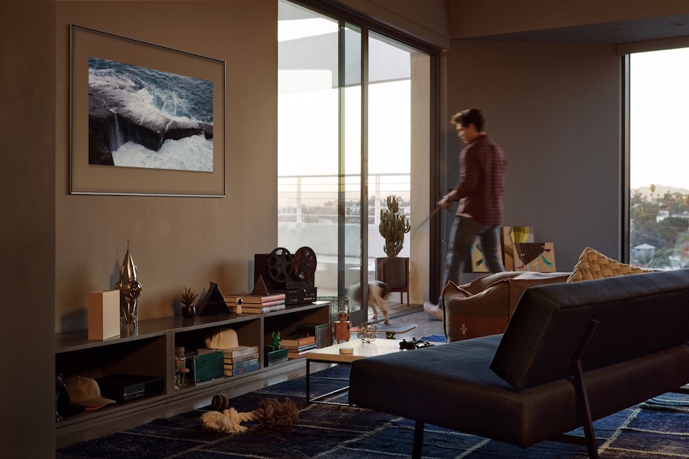 Samsung QLED TV Ambient 1