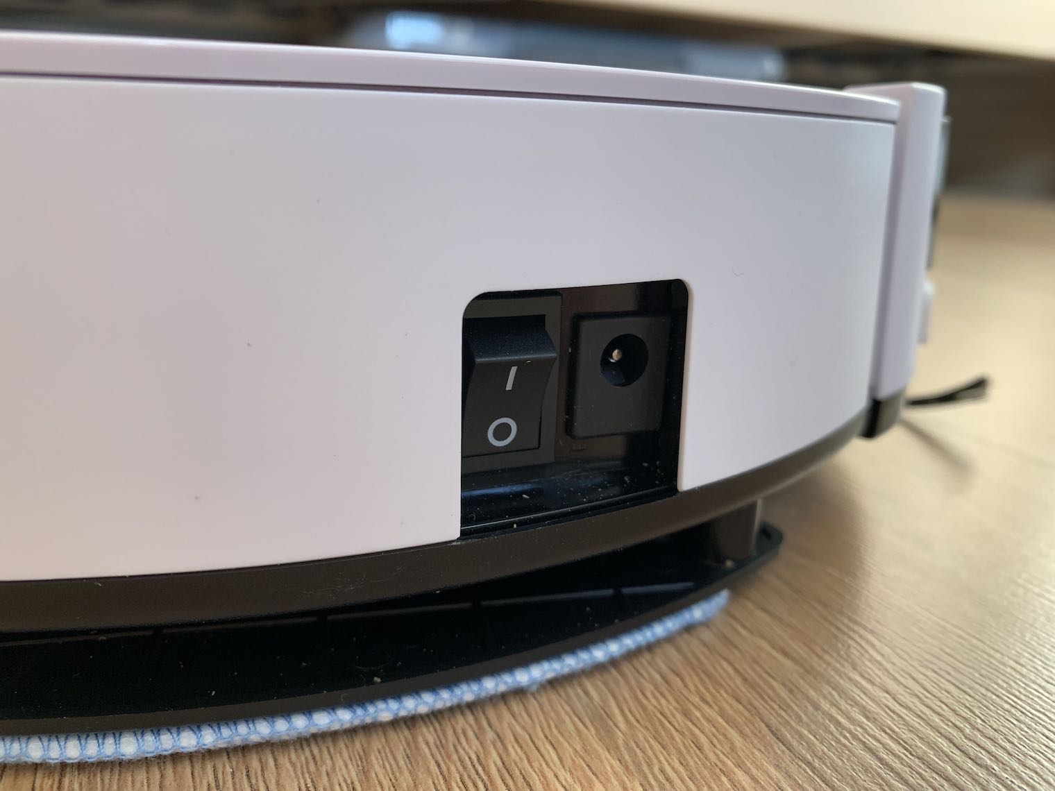 Roboticky vysavač Evolveo RoboTrex H6 4 Roboticky vysavač Evolveo RoboTrex H6 4