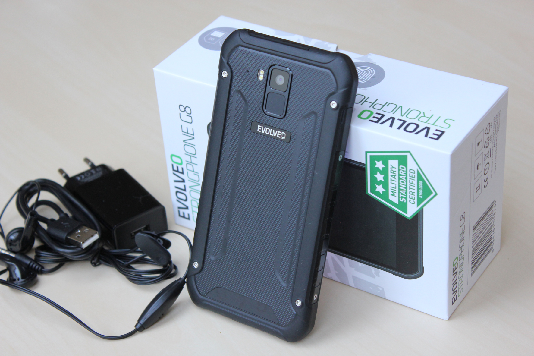 EVOLVEO_SP_G8_back