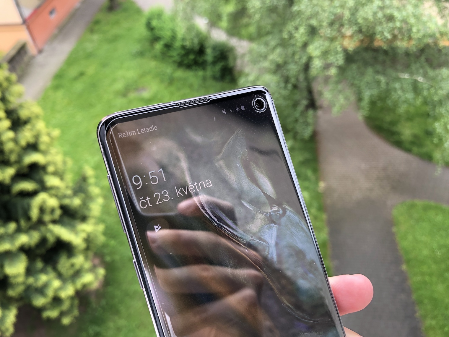 Galaxy S10 PanzerGlass Premium 2