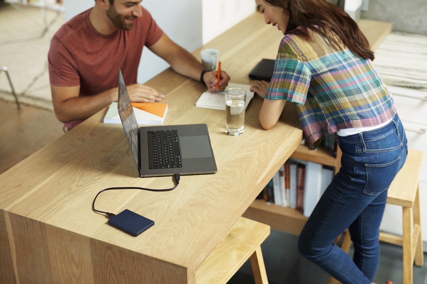 WD MyPassport image 3