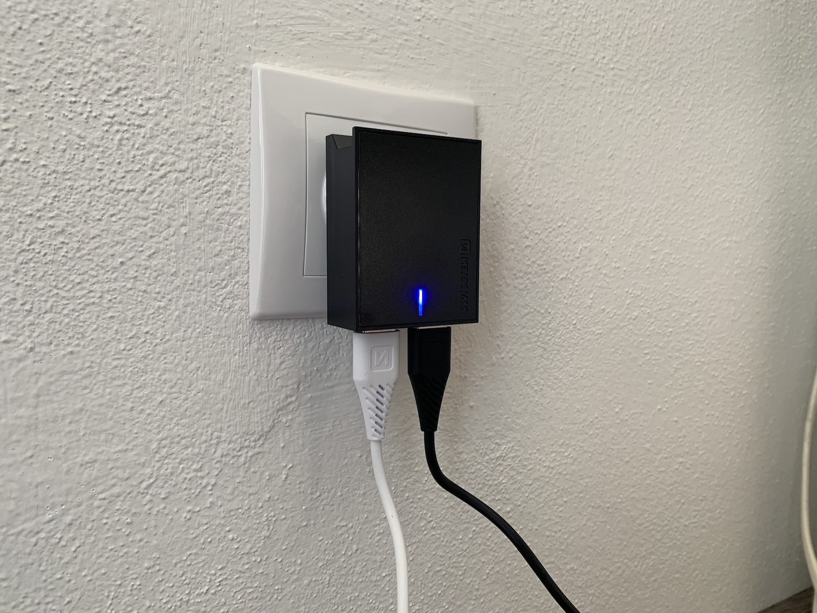 swissten_slim_adaptery18