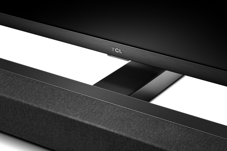 TCL X10 detail