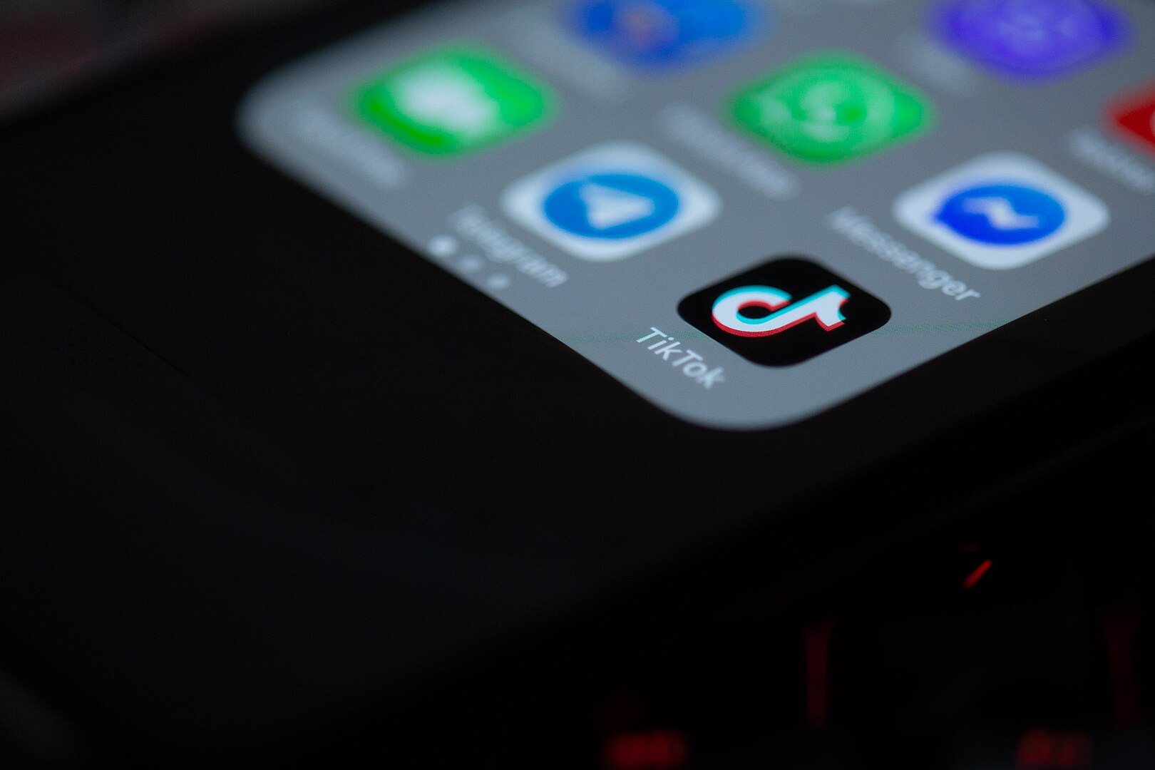 1620px-TikTok_app 1620px TikTok app