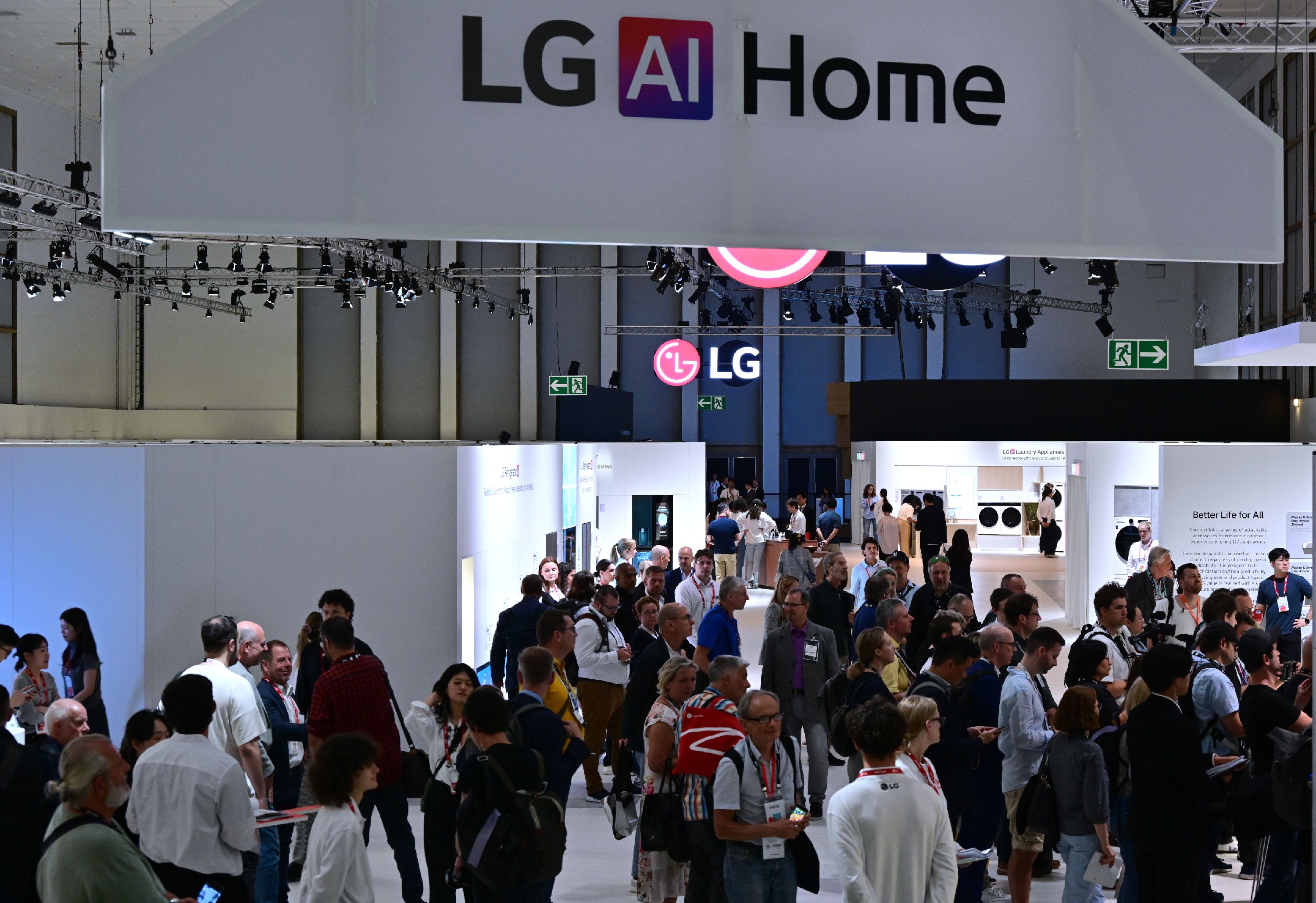 IFA 2025 LG Booth (4) IFA 2025 LG Booth (4)