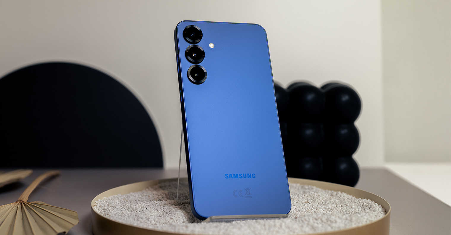 1520 794 Samsung Galaxy S25 navy