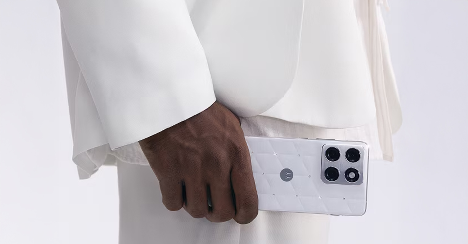 1520 794 motorola edge 70