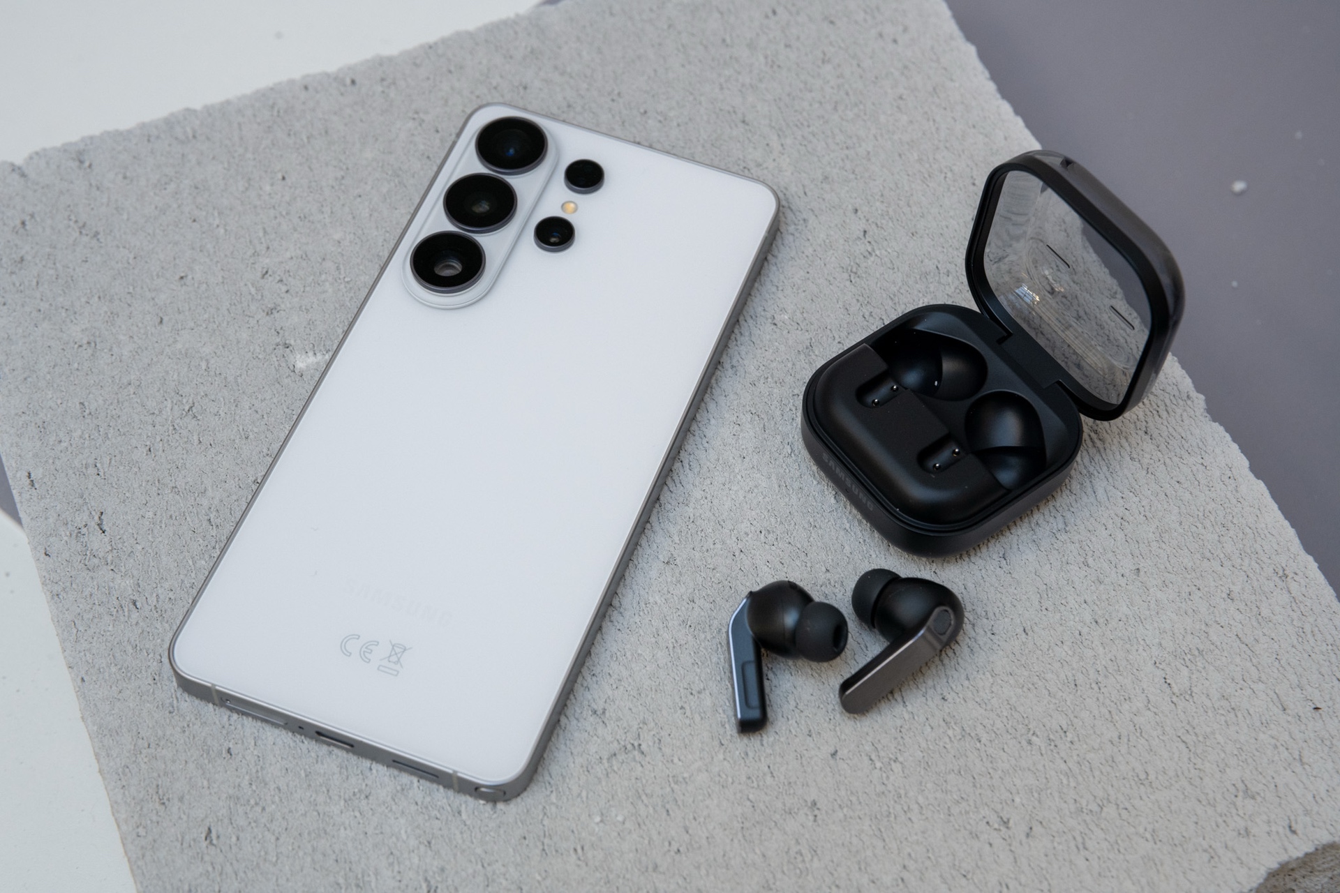 1920 1280 Samsung Galaxy S26 Ultra Buds 4 Pro