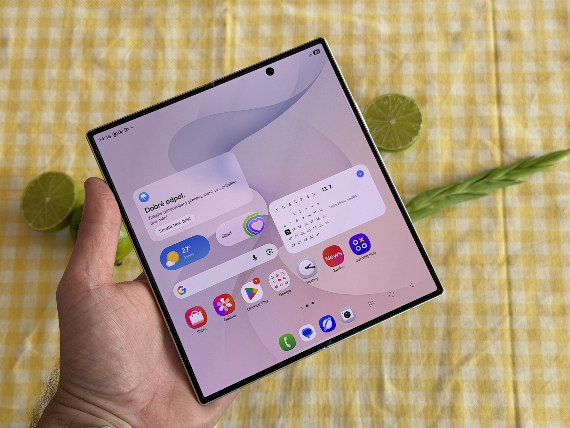 Galaxy Z Fold8 Ultra 18