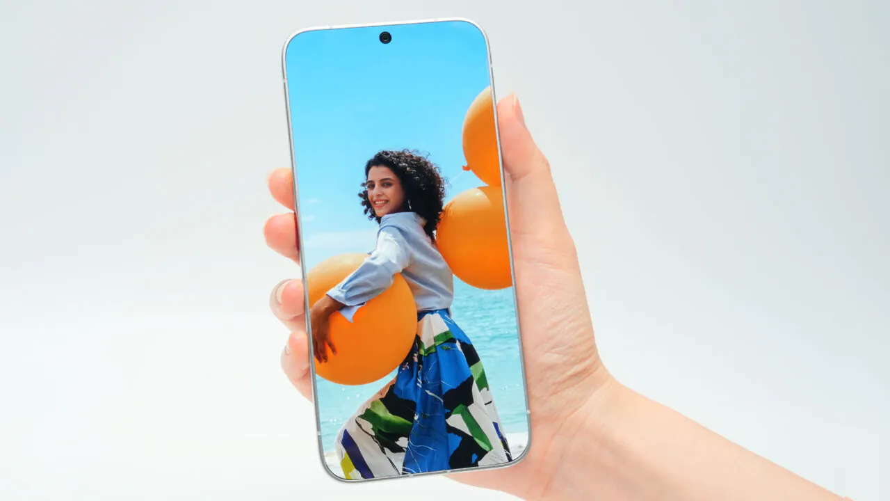 Tecno koncept telefon bez rámečků 4